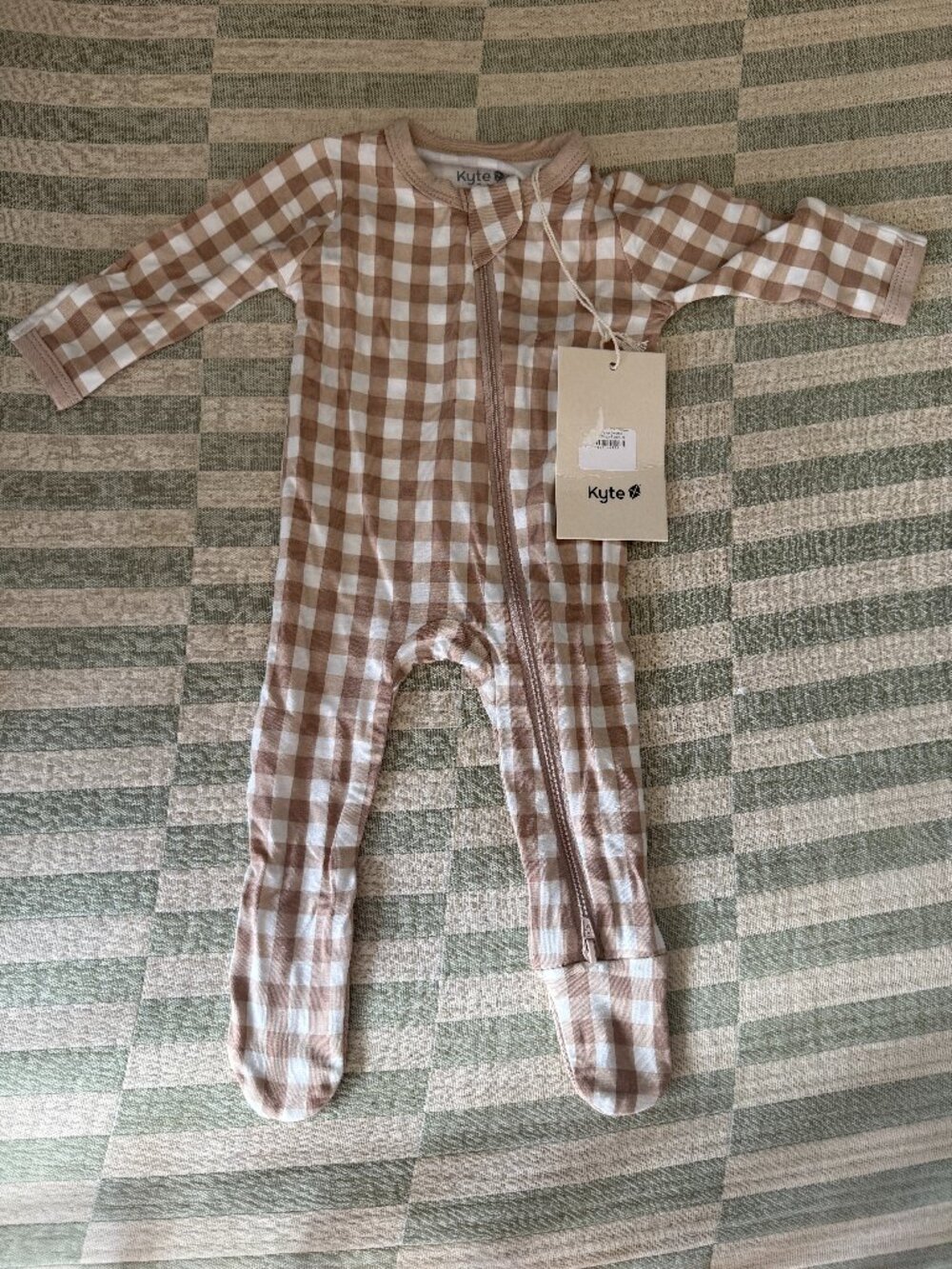 Kyte Baby Gingham Bisque Footsie (NWT)